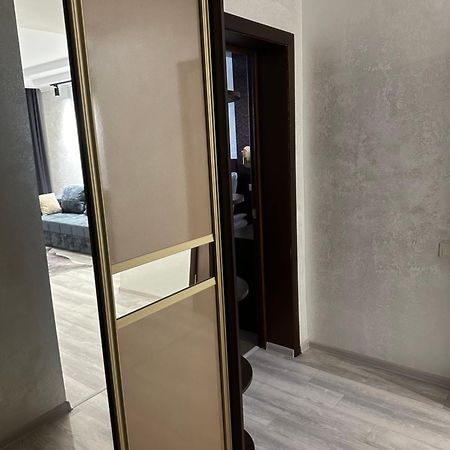 Ustʼ-Kamenogorsk Mereke Hotel מראה חיצוני תמונה