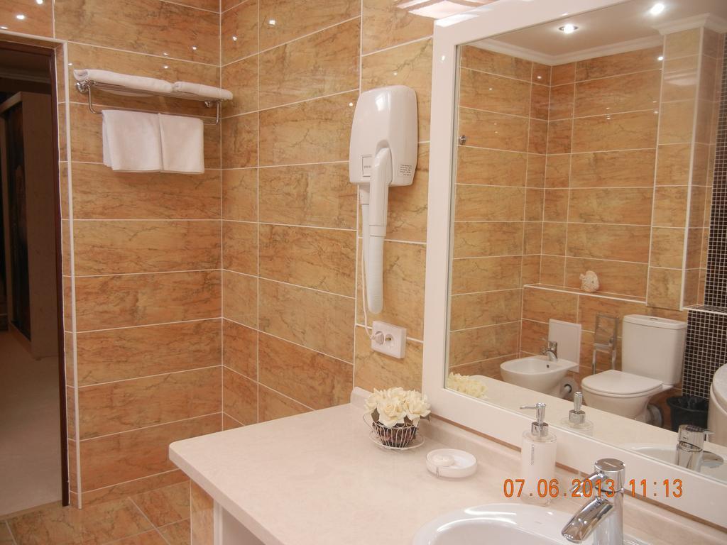 Ustʼ-Kamenogorsk Mereke Hotel חדר תמונה