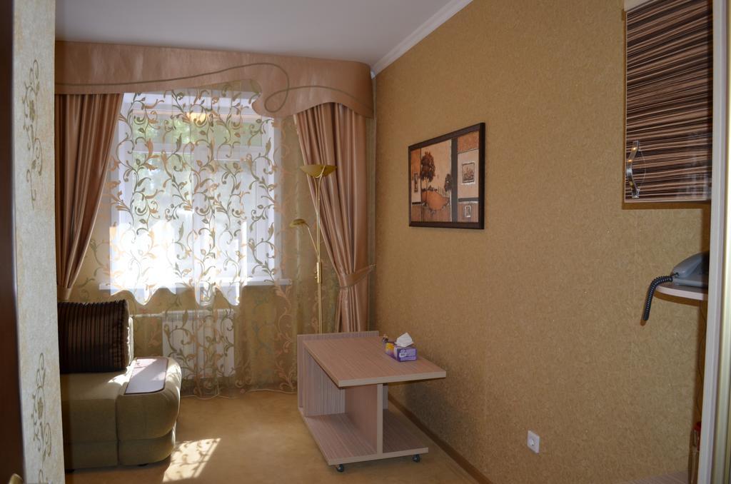 Ustʼ-Kamenogorsk Mereke Hotel חדר תמונה