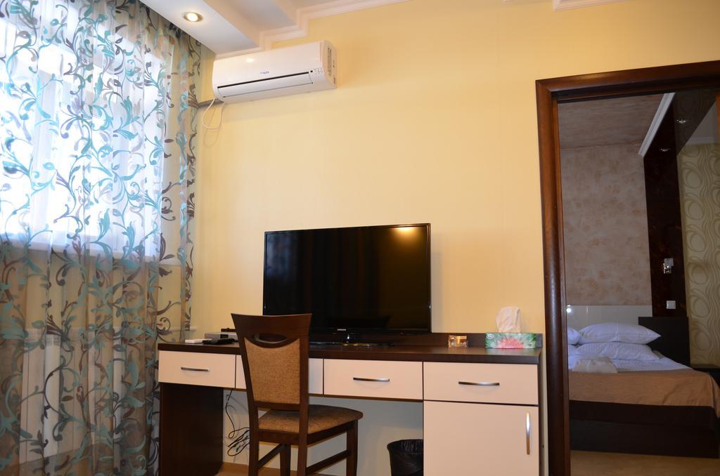 Ustʼ-Kamenogorsk Mereke Hotel חדר תמונה