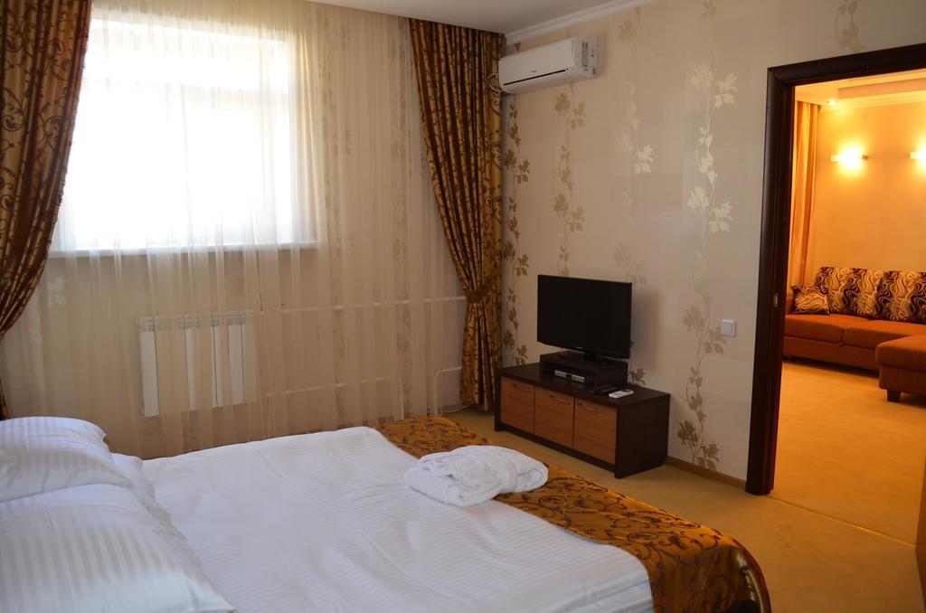 Ustʼ-Kamenogorsk Mereke Hotel חדר תמונה