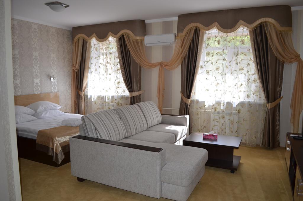 Ustʼ-Kamenogorsk Mereke Hotel חדר תמונה