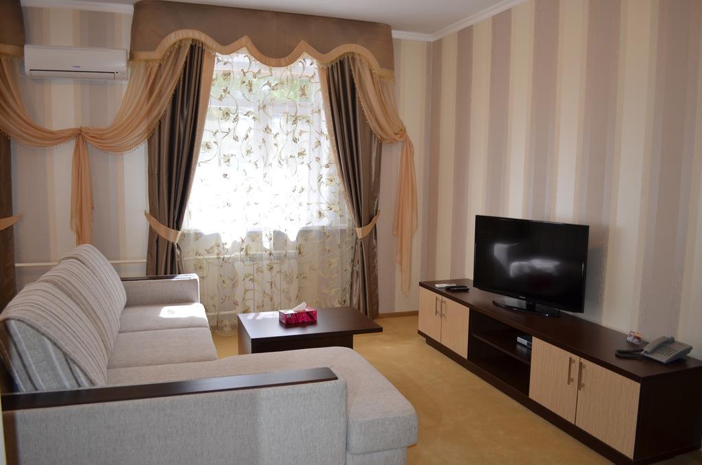 Ustʼ-Kamenogorsk Mereke Hotel חדר תמונה