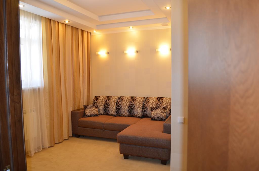 Ustʼ-Kamenogorsk Mereke Hotel חדר תמונה