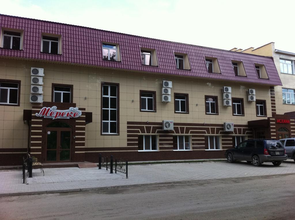 Ustʼ-Kamenogorsk Mereke Hotel מראה חיצוני תמונה