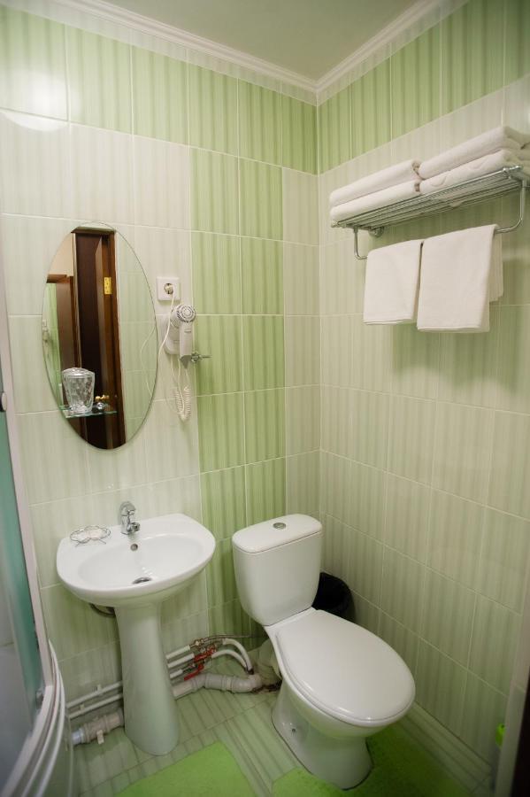 Ustʼ-Kamenogorsk Mereke Hotel מראה חיצוני תמונה