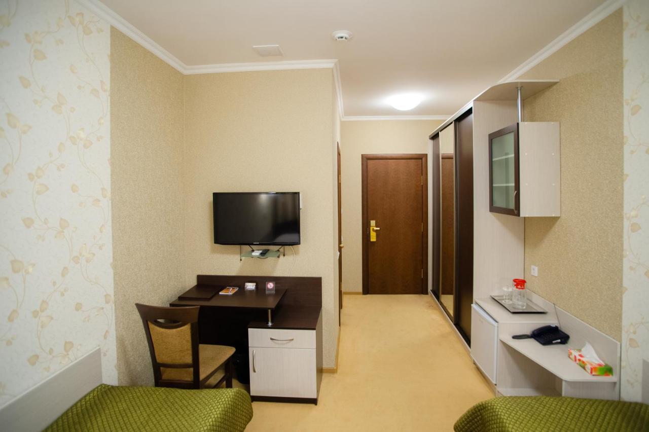 Ustʼ-Kamenogorsk Mereke Hotel מראה חיצוני תמונה