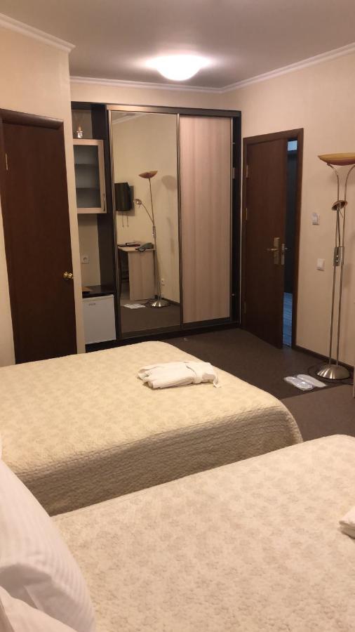 Ustʼ-Kamenogorsk Mereke Hotel מראה חיצוני תמונה