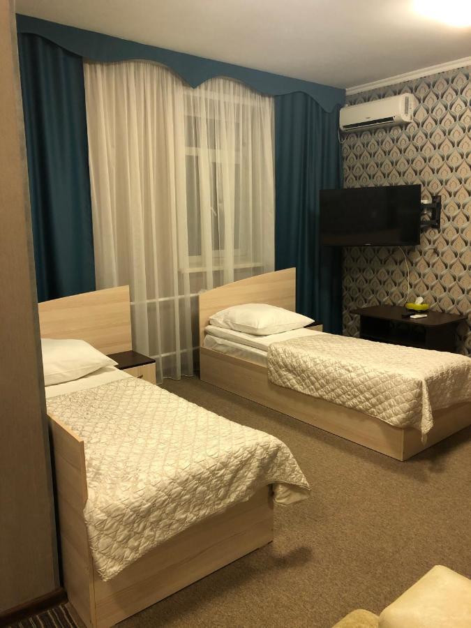 Ustʼ-Kamenogorsk Mereke Hotel מראה חיצוני תמונה