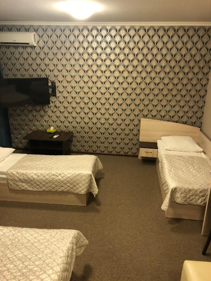 Ustʼ-Kamenogorsk Mereke Hotel מראה חיצוני תמונה