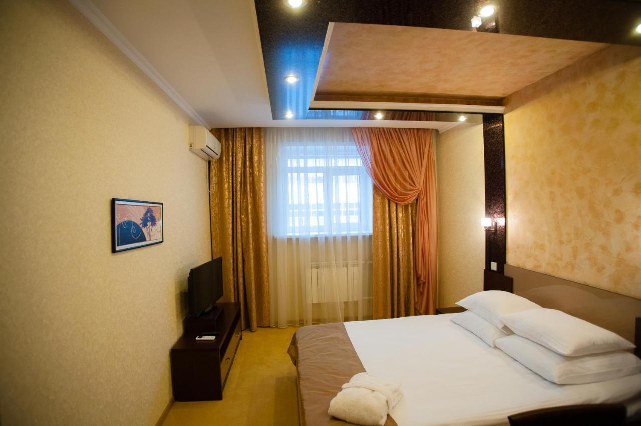 Ustʼ-Kamenogorsk Mereke Hotel מראה חיצוני תמונה