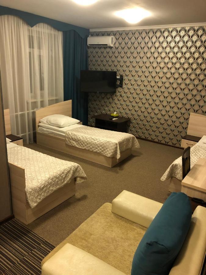 Ustʼ-Kamenogorsk Mereke Hotel מראה חיצוני תמונה
